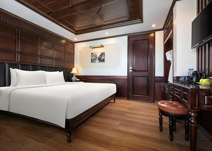 La Casta Regal 5-Star 2D1N - Lan Ha - Balcony & Bathtub Ocean View 5* Ha Long