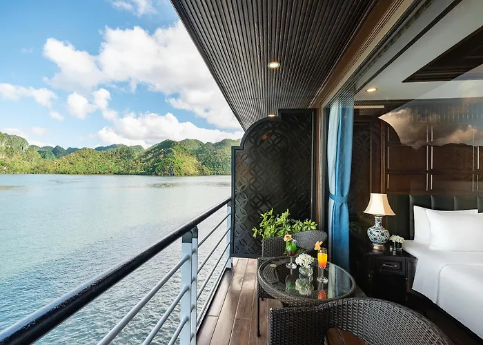 La Casta Regal 5-Star 2D1N - Lan Ha - Balcony & Bathtub Ocean View 