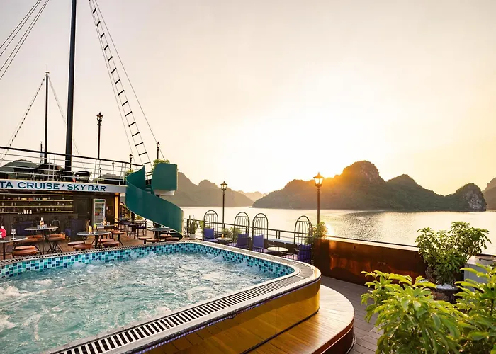 La Casta Regal 5-star 2d1n - Lan Ha - Balcony & Bathtub Ocean View Hạ Long